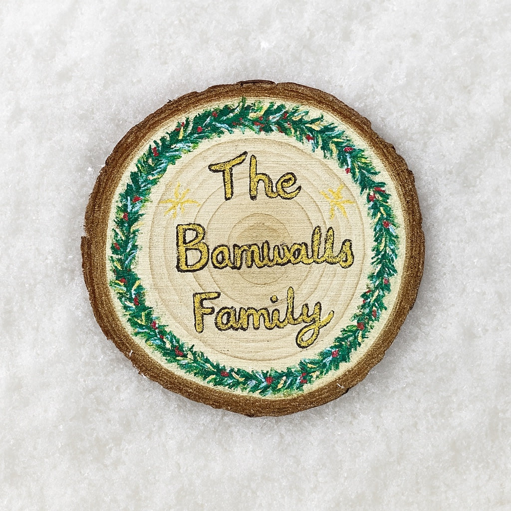 Personalised wreath wooden slate